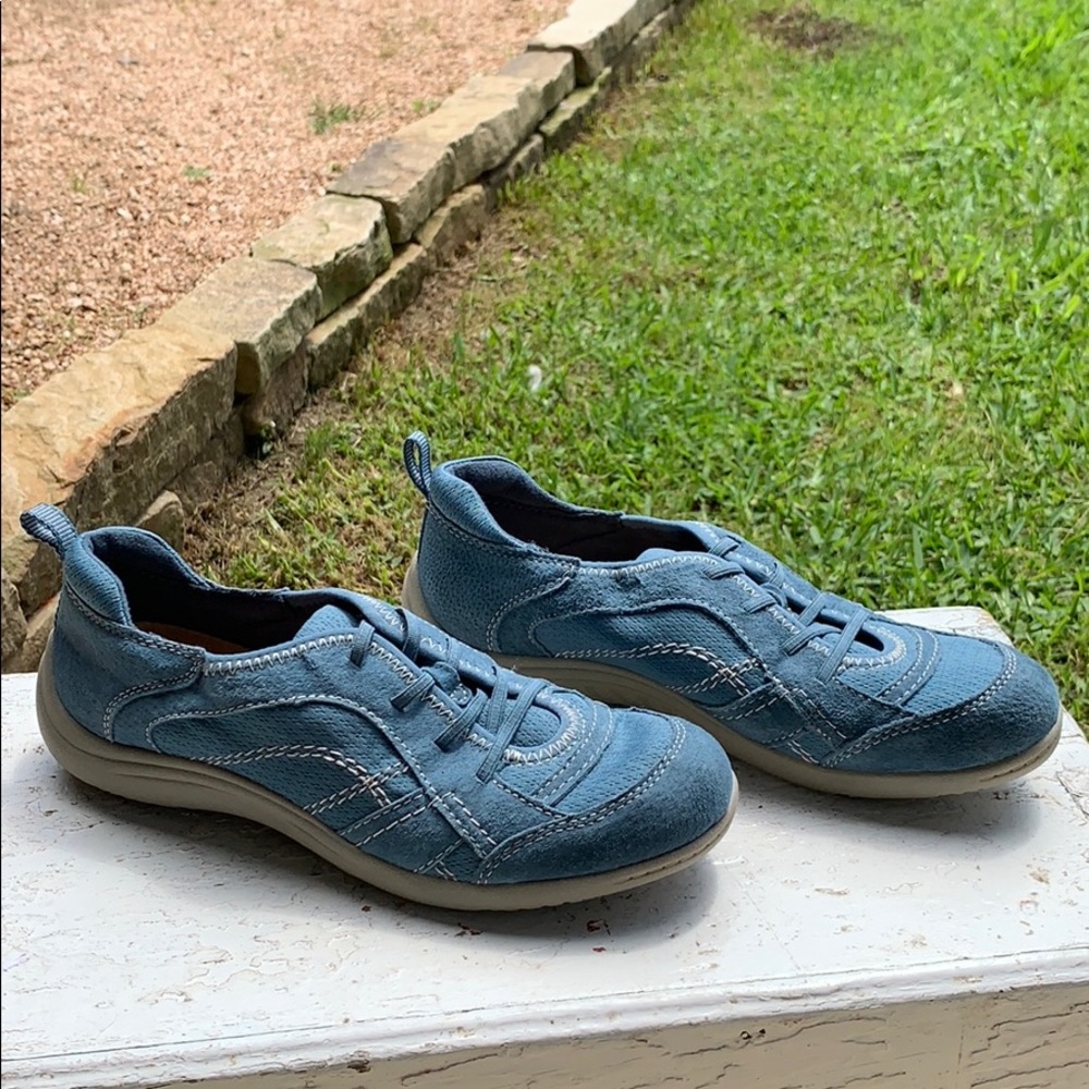 Earth Origens sneakers